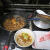 カレーじゃぶしゃぶ？？いや？スープカレーか？元々、大根だけのおでんが食べたくて作ったがコンソメ味で似た大根になって少し違う？面倒だからカレーのルーを入れてしゃぶしゃぶに？？