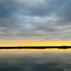 日本海に沈む夕日をただ眺める 柏崎みなとまち海浜公園にて