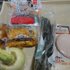 6月5日(月)の献立　朝ズッキーニのハム炒め・シジミ汁・なめこおろし、夜きつねうどん・稲荷寿司