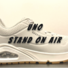 【万人受けスニーカー！】UNO-STAND ON AIR〜ウノ〜