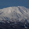 翌日から天気は下り坂。その前に真っ白な鳥海山を眺めることができて嬉しい。