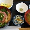今日のランチはネバネバネギトロ丼