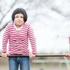小学校の体操着、なぜ真冬でも半袖短パン？健康にいい？なんなの？