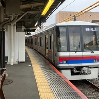 京成松戸線　くぬぎ山所属の8900形8918編成が京成カラーに塗装変更される【ジェントルピング消滅】