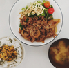 贅沢にウニ丼を食べるひとり飯