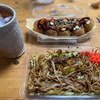 銀だこと銀焼きそばと黒霧島とやっぱ茶色は正義だね！！焼酎のお供に銀だこってあると思います！！