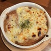 今夜の晩酌おつまみはオニオングラタンスープ♪＜おうち居酒屋レシピ＞