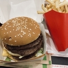 マックでランチ