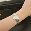 ブレスレットが苦手な私は腕時計がちょうどいい