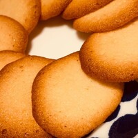 卵白消費 バターやアーモンドプードルの代用は失敗する ラングドシャを作るポイント おすすめレシピをご紹介 子育て パパ ティシエ あさぎの わがままスイーツ