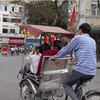 ホアンキエム湖をシクロで周遊