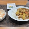 １１日　夜はカレーライス