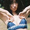 「ミスマガジン2022」グランプリ・瑚々の推定Dカップ美乳水着画像【７】