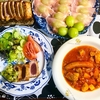マグロカツ 玉ねぎとキュウリの手作りソース添え シャインマスカットと生ハムのおつまみと