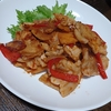 今夜は・・・豚ロースの中華風ピリ辛料理メインで　😋
