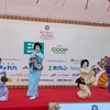 午後の紅茶サンプリング、ベトナムフェスで名妓連の踊り、新琴似のプリン大福