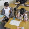 １，６年ペアですごろく、６年特別給食