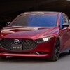 メキシコマツダが「MAZDA3セダン 2026年モデル」の情報を公開、テラコッタレザー内装と2.0Lマイルドハイブリッドモデルを追加。