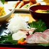 ☆鶏ごぼうの炊き込みごはん＆お刺身献立☆