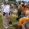 　 カンボジアで植樹会を開催　　