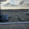カナダに戻りました・本と空港のビール