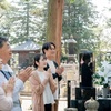 実家のお墓参り！嫁が気を付けたい服装マナーと平服の意味は？