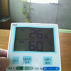 二階26.6℃　60％　コンクリート24.4℃@エアコン26℃