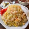 エビぷりデカ盛り食べっぷり！水戸市「ともべ食堂」で満足度満点のエビチャーハンをいただく
