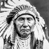 伊藤四朗に似てるアメリカ先住民A Native American who looks like Shiro Ito