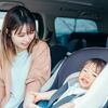 のけぞって大暴れ…もう限界！チャイルドシート嫌がる子に効いた“逆転の工夫”とは？