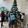 クリスマスツリー設置Part2 〜子供たちが自由に飾り付け🎄