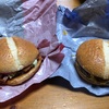 サムライマック‼️『炙り醤油風 ダブル肉厚ビーフ』vs 『炙り醤油風 ベーコントマト肉厚ビーフ』どっちが美味いかを徹底比較！！