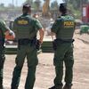 麻薬カルテルが必死に権力を維持しようとする中、米墨国境で国境警備隊員に向けて発砲