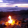 北岳山荘幕場から見た富士山