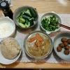味噌ときゅうり。レンチン玉子。イシイのミートボール。野菜味噌汁