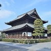 冬の建仁寺の三門や法堂の周りを散策しました。