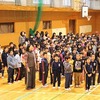 集会（全校合唱・４年：環境学習の発表）