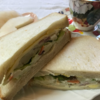 小さな家の小さな暮らし☆コンビニのポテトサラダで簡単にサンドウィッチ【暮らしに寄り添う緑と簡単朝ごはん】