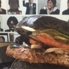 ”「松崎しげる」とバーガーキングの真っ黒バーガー「KUROダイヤモンド」「KUROパール」を比べてみた”他―今週のNewsACT