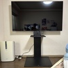 【レビュー記事】EQUALS WALL V2（ハイタイプ）ファーストインプレッション。賃貸でも大型テレビが設置可能になる魔法の壁掛けスタンド