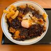 黒いは美味い！全力飯【かつや】「黒味噌チキンカツ丼」をいただく