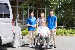 介護タクシーと福祉タクシーの違いとは？料金や利用方法について解説
