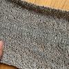メリアス編みのブランケット。