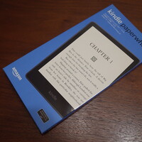 さすがに電池が2日と持たなくなってきたので、7年半ぶりにKindle Paperwhiteを新調です！