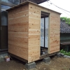 65000円で格安プライベートサウナ小屋をDIYする⑤　壁と屋根を貼る