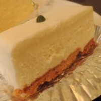 西洋菓子しろたえ赤坂さんのレアチーズケーキ チーズケーキマニアへの道 世界の味を発見しよう 西洋菓子しろたえ赤坂さんのレアチーズケーキ チーズケーキマニアへの道 世界の味を発見しよう