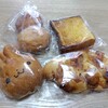戸田公園駅　ベーカリーカフェBoulangerie AZUMA（ブーランジェリーアズマ）のパン