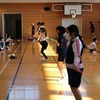 ６年生：短なわ大会③　温かい応援・拍手