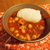 焼き鳥缶チキンカレー＆ベーコントマトすき煮♪　by　スカーレット
