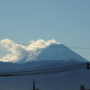 風の朝の富士山